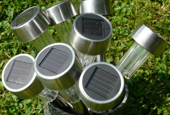 Solarne lampe kao održiva rasvjeta